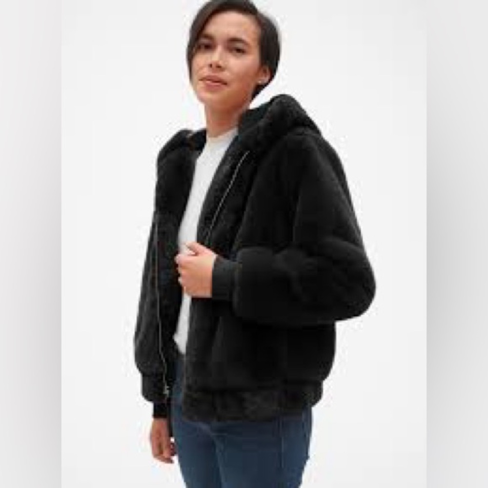 NWT Gap Hooded Faux Fur Bomber Zip Up Jacket Black L Modern Chic Sleek Soft Moto